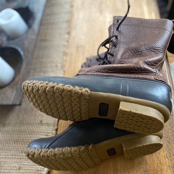 Women's LL Bean Hunting Boots - Picture 2 of 3